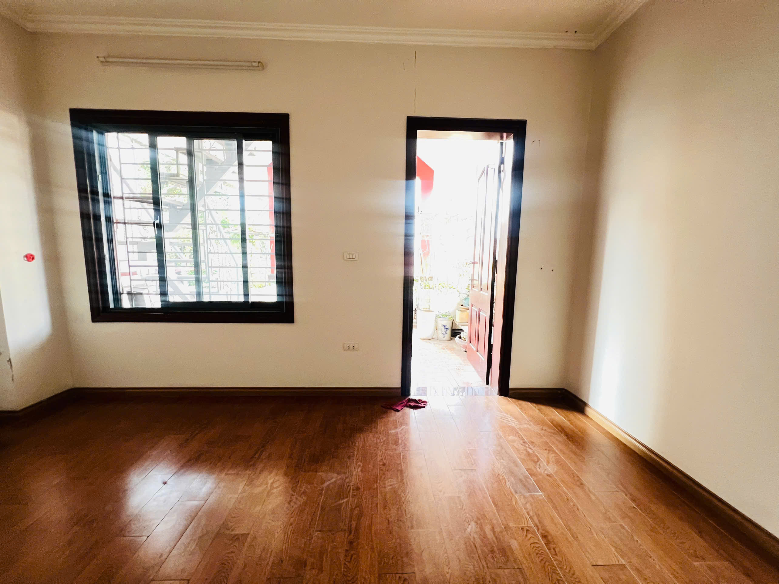 Bán nhà Nguyễn Trãi quận Thanh Xuân ô tô vào nhà diện tích 78m 5 tầng mặt tiền 4m giá 11,5 tỷ - Ảnh 1